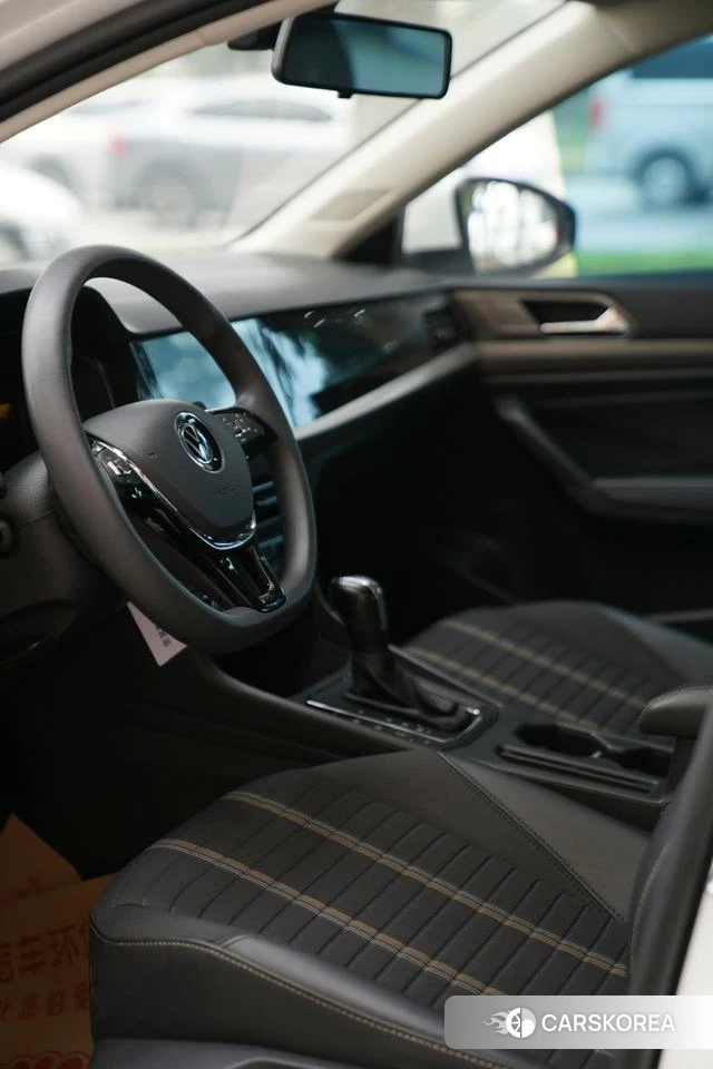 Volkswagen Lavida 2021 Белый из Китая, фото 3