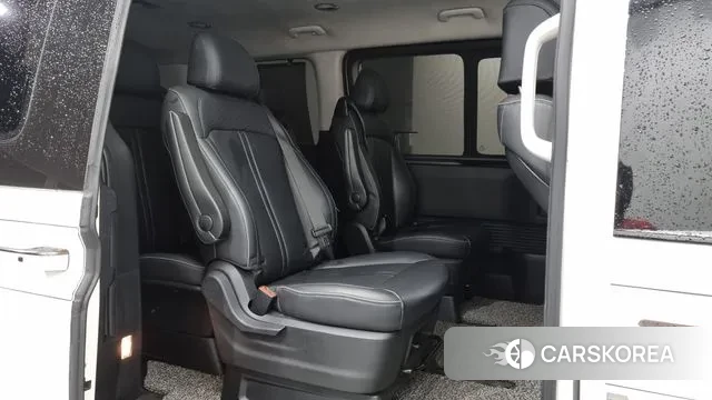 Hyundai Staria 2021 Белый из Кореи, фото 3