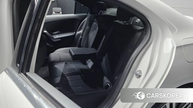 Mercedes-Benz A-Class W177 2023 Белый из Кореи, фото 3