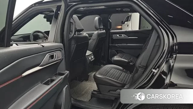 Ford Explorer 6th Generation 2024 Черный из Кореи, фото 3