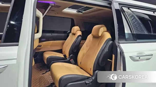 Kia Carnival 4th generation 2023 Белый из Кореи, фото 3