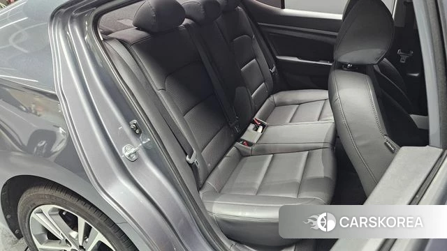 Hyundai Avante AD 2018 Серый из Кореи, фото 3