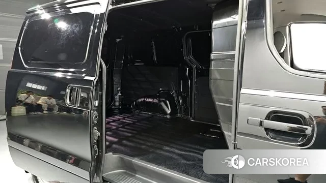 Hyundai The New Grand Starex 2020 Черный из Кореи, фото 3