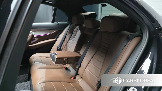 Mercedes-Benz E-Class W213 2021 Черный из Кореи, фото 3