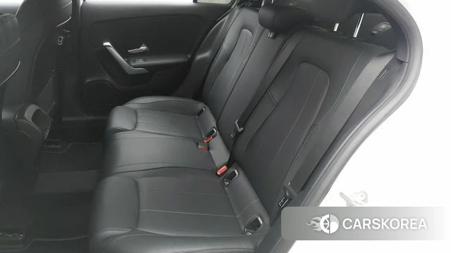 Mercedes-Benz A-Class W177 2021 Белый из Кореи, фото 3