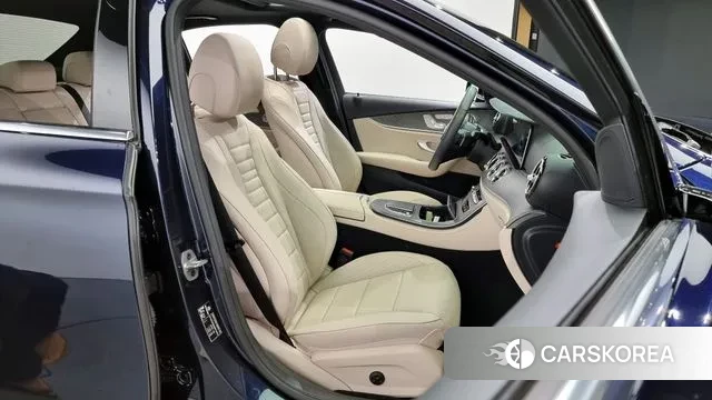 Mercedes-Benz E-Class W213 2022 Синий из Кореи, фото 3