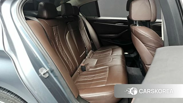 BMW 5 Series (G30) 2019 Серый из Кореи, фото 3