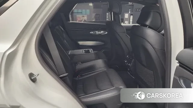 Genesis GV70 2023 Белый из Кореи, фото 3