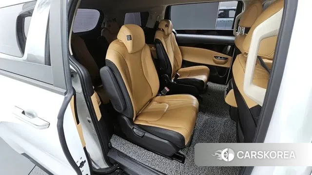 Kia Carnival 4th generation 2023 Белый из Кореи, фото 3