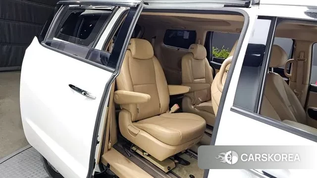 Kia The New Carnival 2018 Белый из Кореи, фото 3