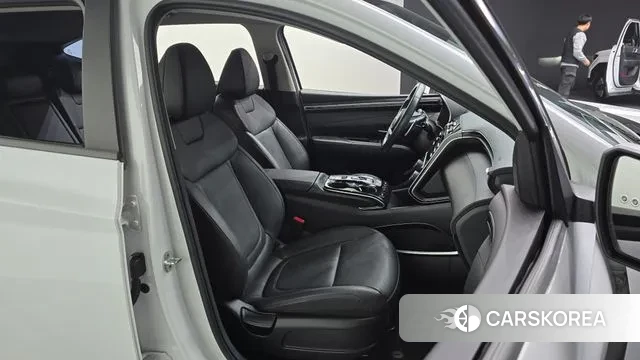 Hyundai Tucson (NX4) 2021 Белый из Кореи, фото 3