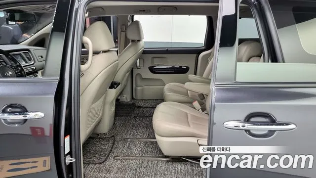 Kia The New Carnival 2019 Серый из Кореи, фото 3