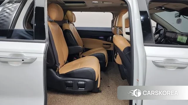 Kia Carnival 4th generation 2023 Белый из Кореи, фото 3