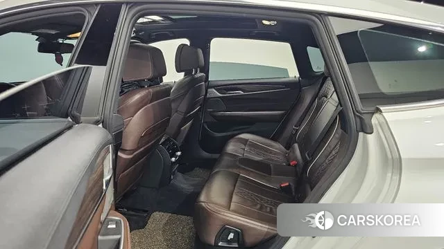 BMW 6 Series GT (G32) 2020 Белый из Кореи, фото 3