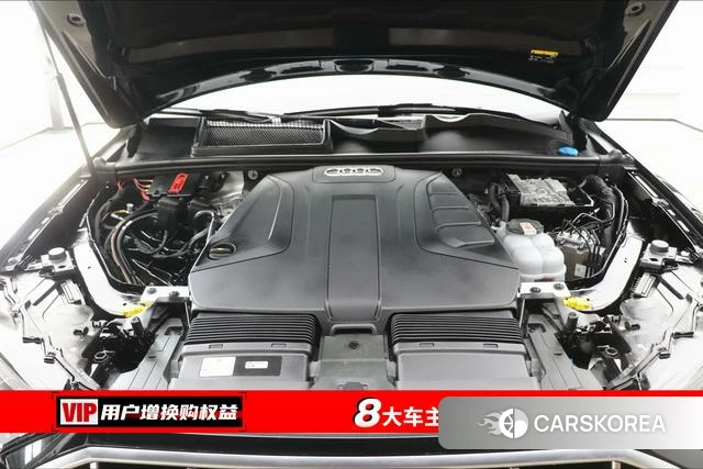 Audi Q7 2021 Черный из Китая, фото 3
