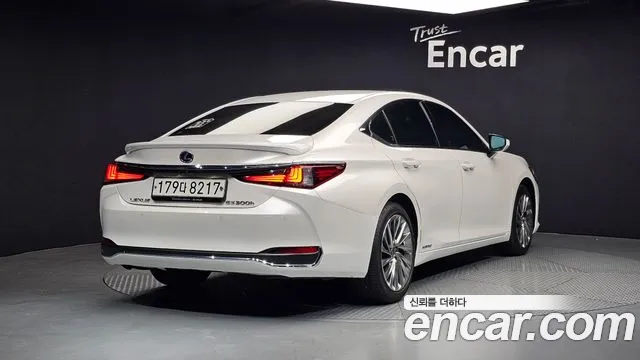 Lexus ES300h 7th generation id 2700962 из Кореи 3
