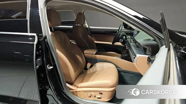 Hyundai Grandeur (GN7) 2023 Черный из Кореи, фото 3