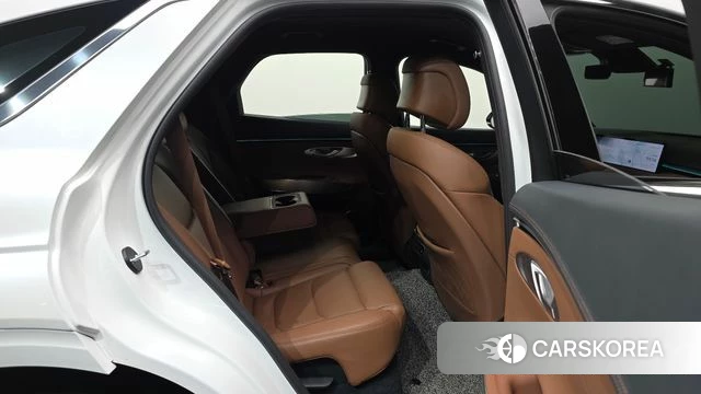 Genesis GV70 2024 Белый из Кореи, фото 3