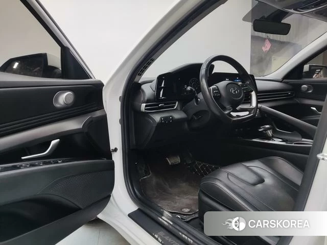 Hyundai Elantra 2021 Белый из Китая, фото 3