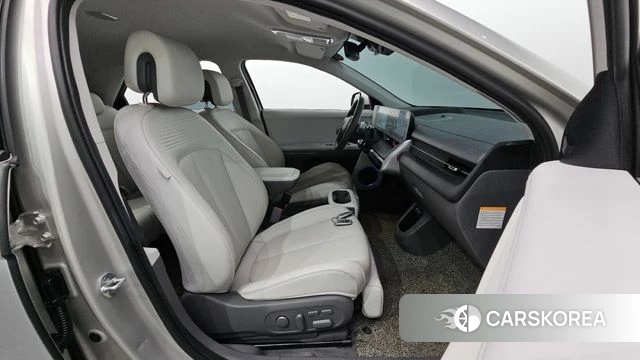 Hyundai Ionic 5 2021 Серебряный из Кореи, фото 3
