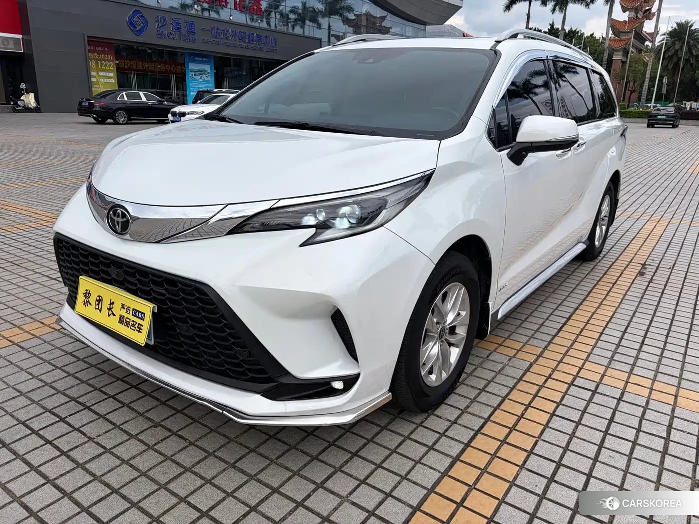 Toyota Grevia 2024 Белый из Китая, фото 3