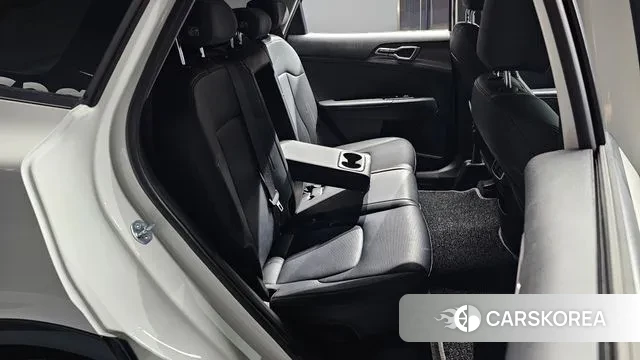 Kia Sportage 5th Generation 2023 Белый из Кореи, фото 3