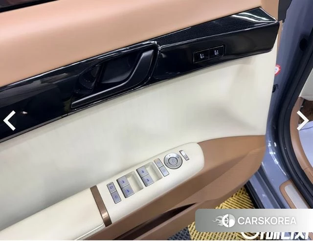 Hyundai Grandeur Hybrid (GN7) 2023 Серебристо-серый из Кореи, фото 3