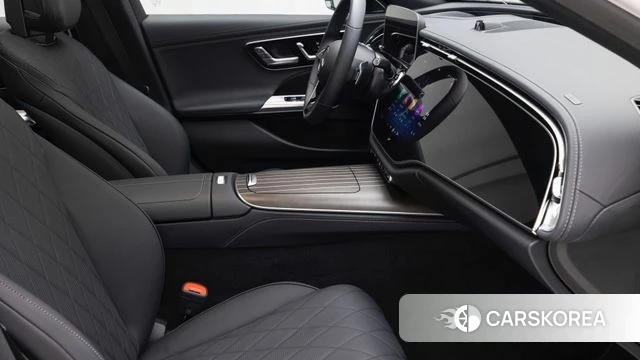 Mercedes-Benz E-Class W214 2025 Белый из Кореи, фото 3