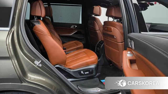 BMW X7 (G07) 2023 Коричневый из Кореи, фото 3