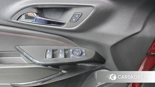 Chevrolet (GM Daewoo) Trax Crossover 2023 Красный из Кореи, фото 3