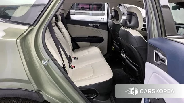 Kia Sportage 5th Generation Hybrid 2023 Зеленый из Кореи, фото 3