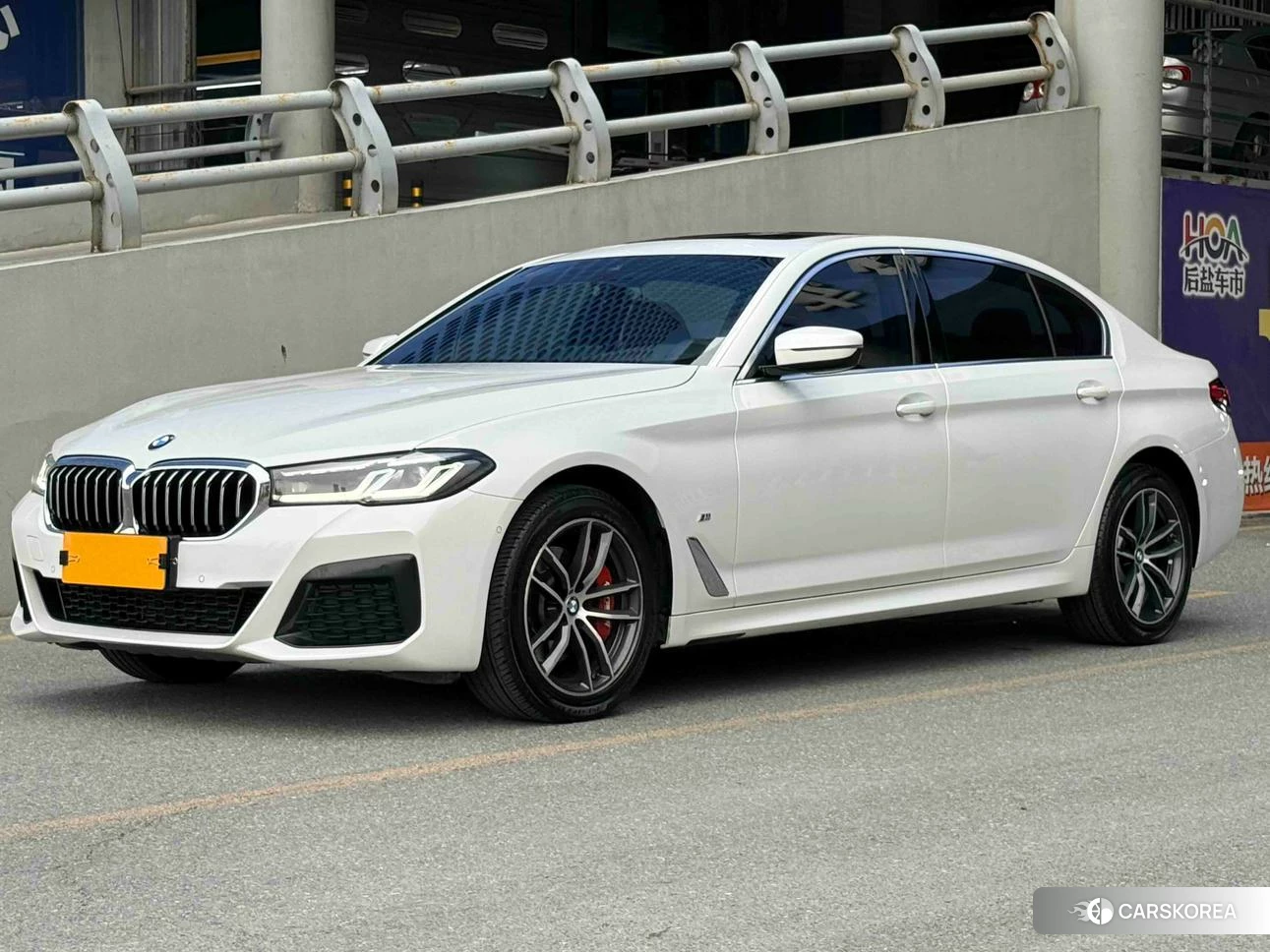 BMW 5 series 2020 Белый из Китая, фото 3