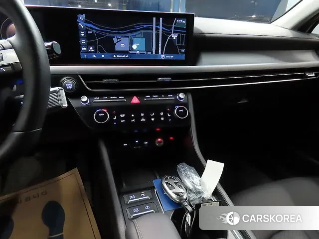 Hyundai Sonata D Edge Hybrid (DN8) 2024 Белый из Кореи, фото 3