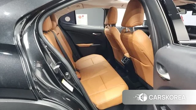 Lexus UX250h 2019 Черный из Кореи, фото 3