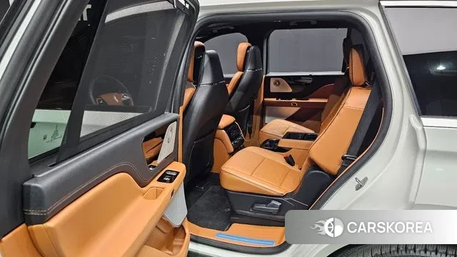Lincoln Aviator 2nd generation 2024 Белый из Кореи, фото 3