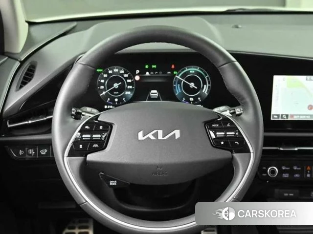 Kia Di Ol Nu Niro 2022 Белый из Кореи, фото 3