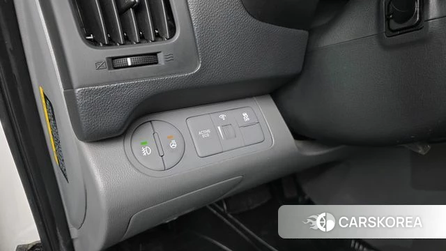 Hyundai The New Grand Starex 2018 Белый из Кореи, фото 3