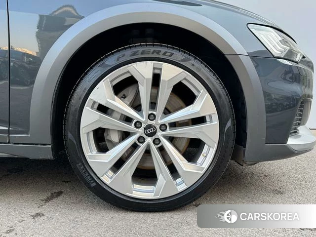 Audi A6 (import) 2022 Черный из Китая, фото 3