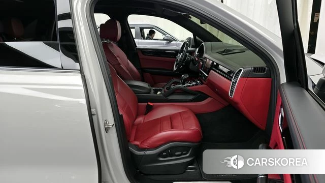 Porsche Cayenne (PO536) 2022 Серебристо-серый из Кореи, фото 3