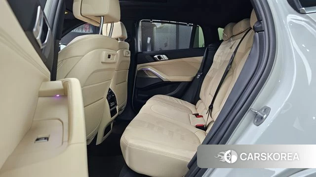 BMW X6 (G06) 2021 Белый из Кореи, фото 3