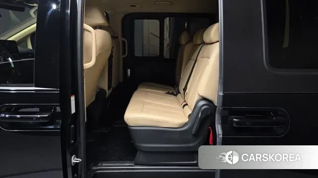 Hyundai Staria 2021 Черный из Кореи, фото 3