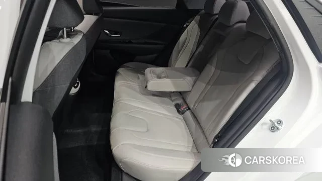 Hyundai Avante (CN7) 2022 Белый из Кореи, фото 3