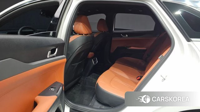 Kia The New K5 3rd generation 2023 Белый из Кореи, фото 3