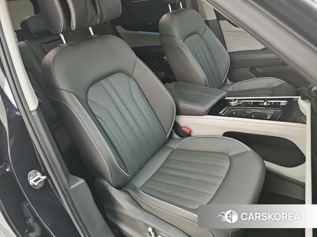 Volkswagen Tourang 2023 Черный из Китая, фото 3
