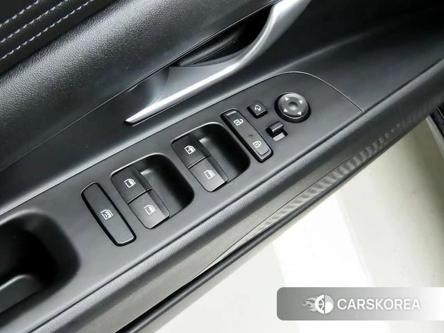 Hyundai Avante Hybrid (CN7) 2022 Черный из Кореи, фото 3