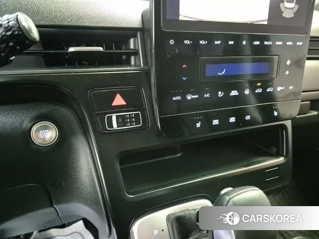 Hyundai Staria 2022 Черный из Кореи, фото 3