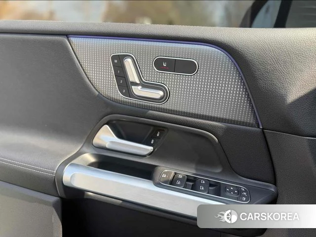 Mercedes-Benz EQB X243 2023 Белый из Кореи, фото 3