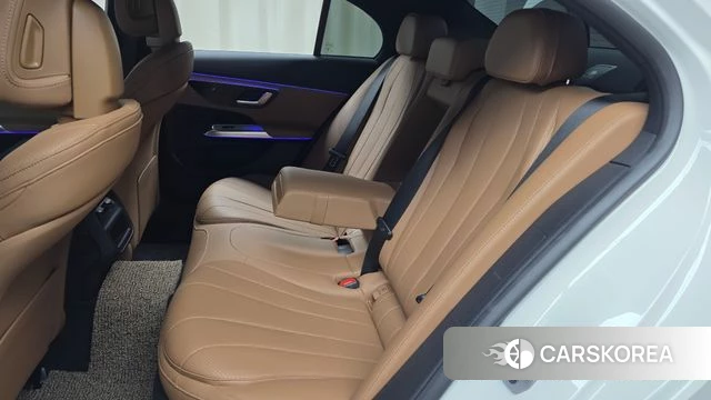 Mercedes-Benz E-Class W214 2025 Белый из Кореи, фото 3