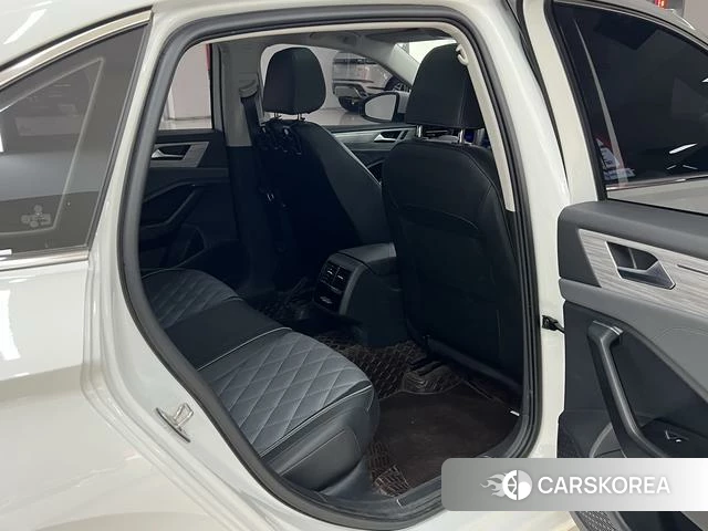 Volkswagen Sagitar 2023 Белый из Китая, фото 3