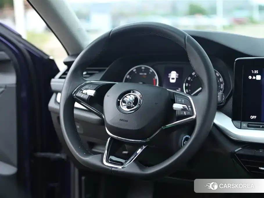 Skoda Octavia 2023 Синий из Китая, фото 4